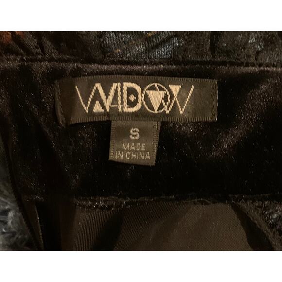 Dolls Kill Widow Ladyhawke Black Velvet Cameo Collar Dress Small - Picture 8 of 8